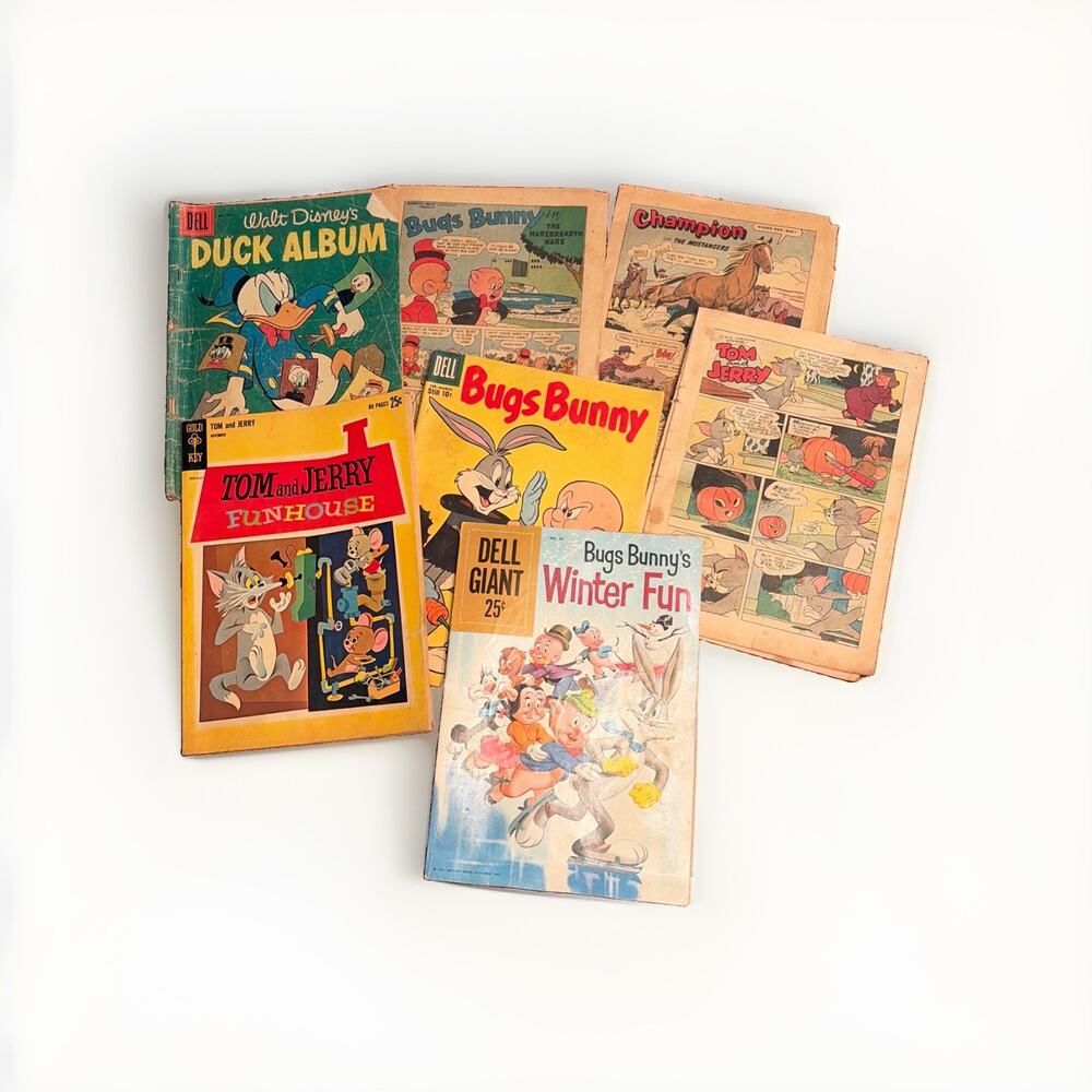 Vintage Bugs Bunny Donald Duck Tom And Jerry Champion Comic Lot of 7